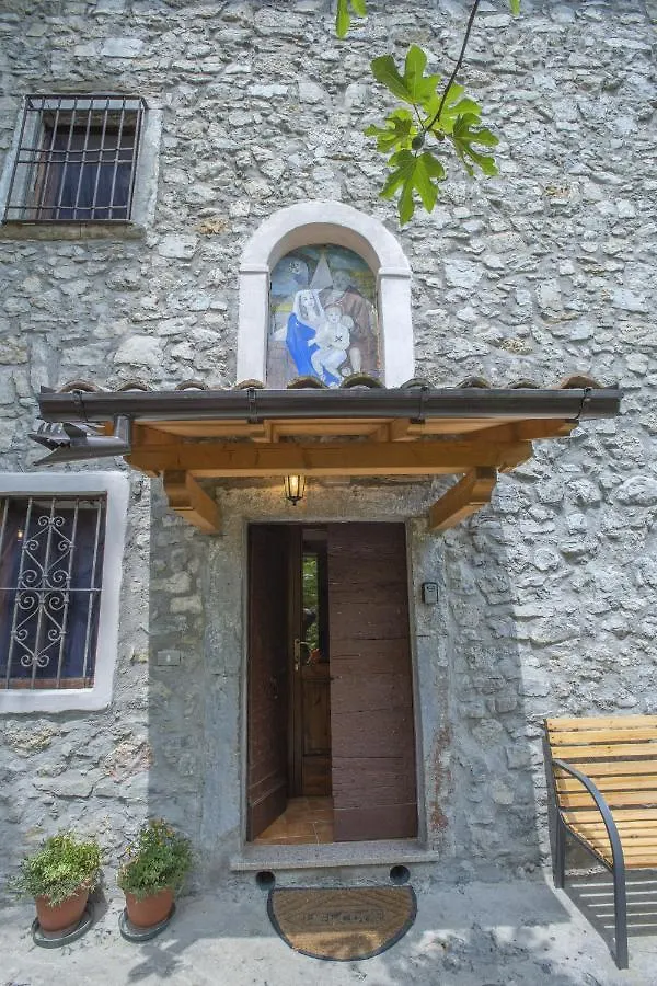 Holiday home La Casa Del Bosco Villa Camerata Cornello